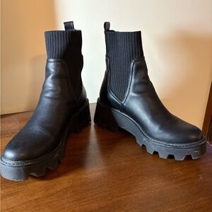 Dolce Vita Black Ankle Booties